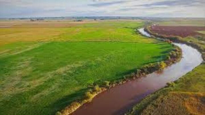 Águas do Agro para conservar água e solo
