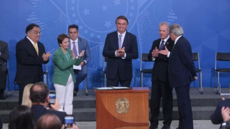 Plano de fertilizantes não tira a urgência nem apaga erro estratégico