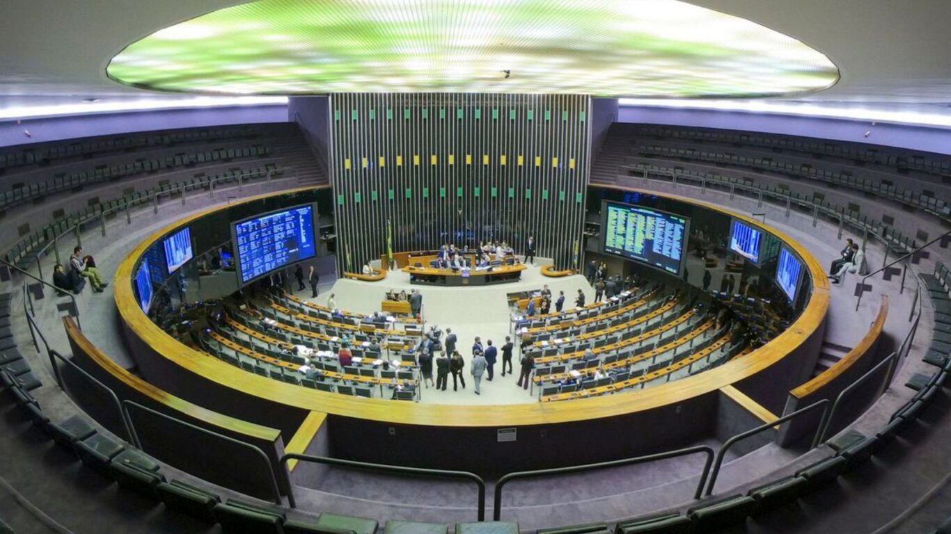 Aprovada Medida Provisória que libera R$ 1,2 bilhão para agricultores Aprovada Medida Provisória que libera R$ 1,2 bilhão para agricultores