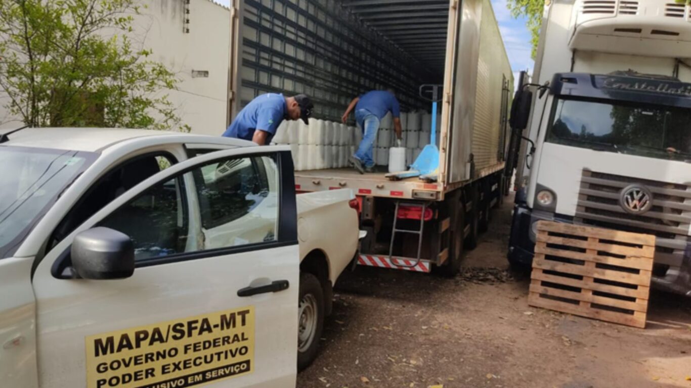 Agrotóxicos falsificados são apreendidos em força-tarefa serão incinerados Agrotóxicos falsificados são apreendidos em força-tarefa serão incinerados