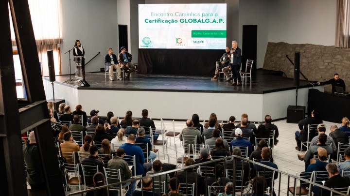 Produtores da Cooperativa Vinícola Garibaldi recebem carta de conformidade pelo Global G.A.P.